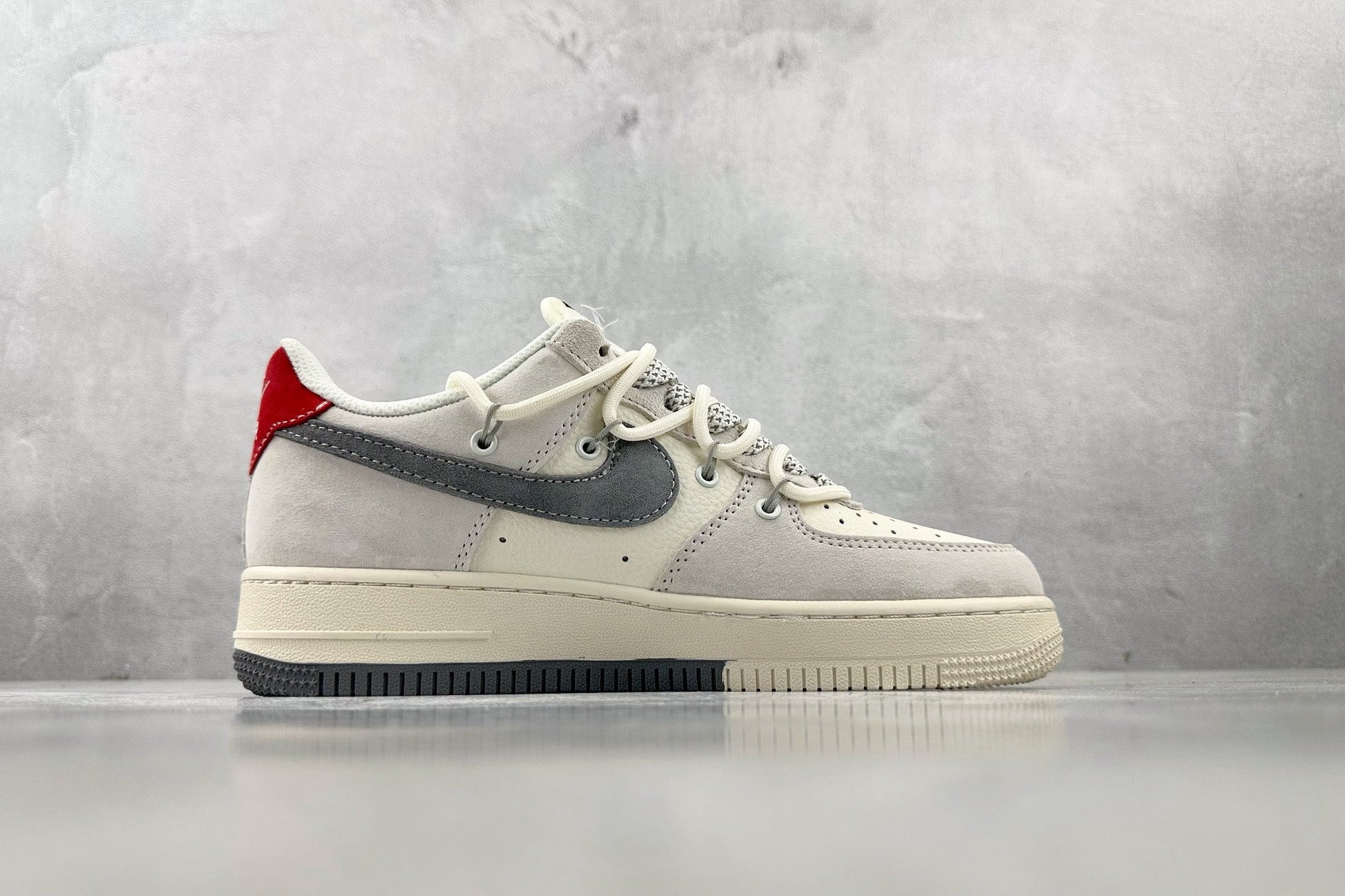Louis Vuitton x Nike Air Force 1