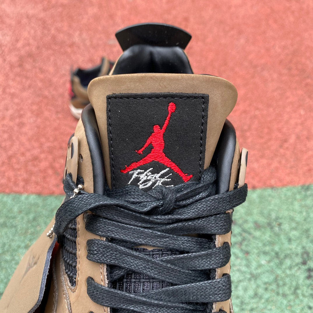 Air Jordan 4
