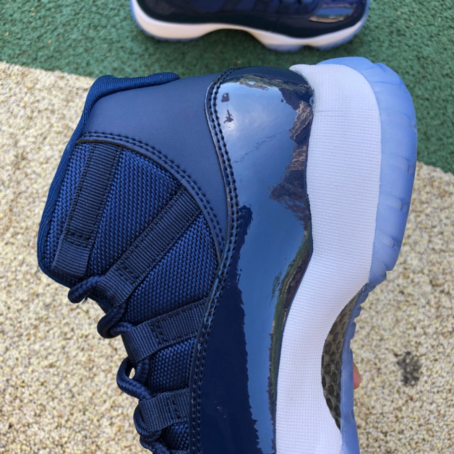 Air Jordan 11