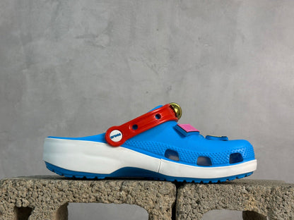 Crocs Classic Clogs de Doraemon