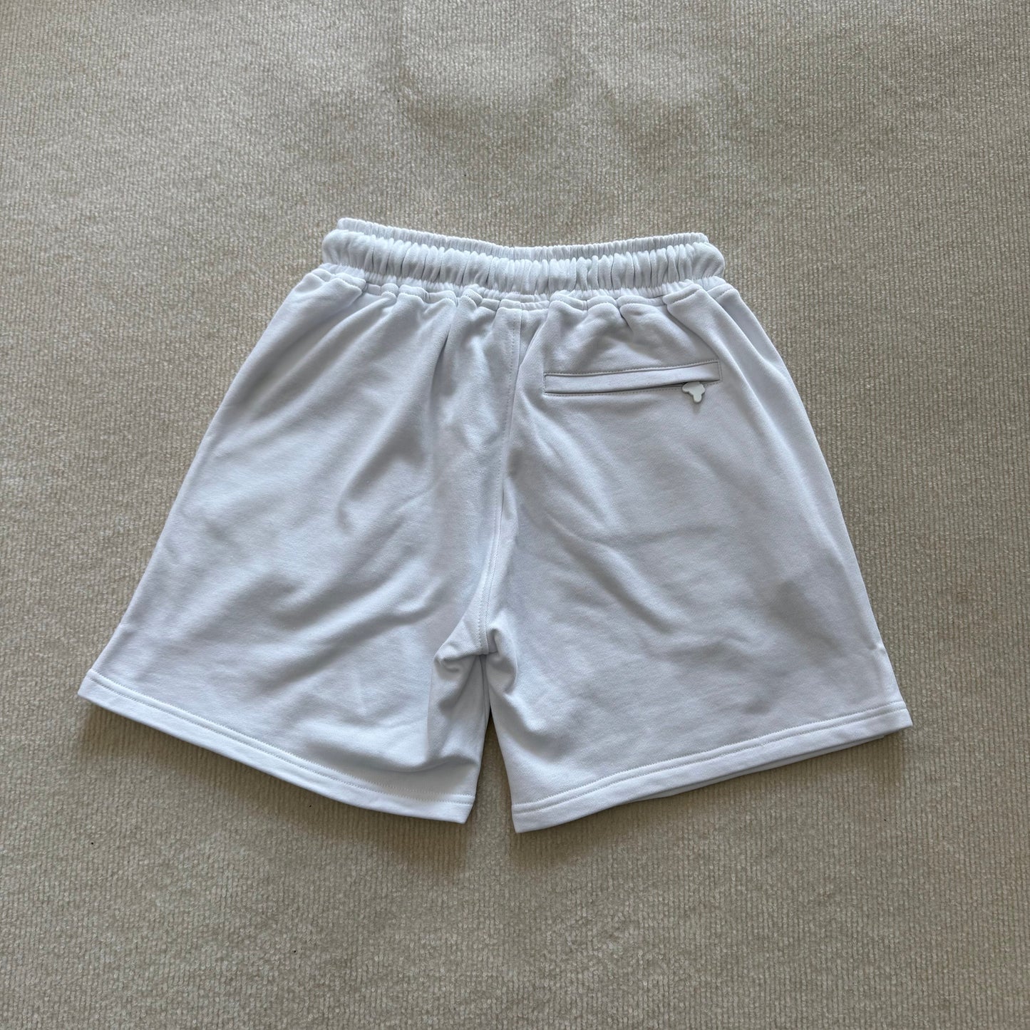 Short Syna World