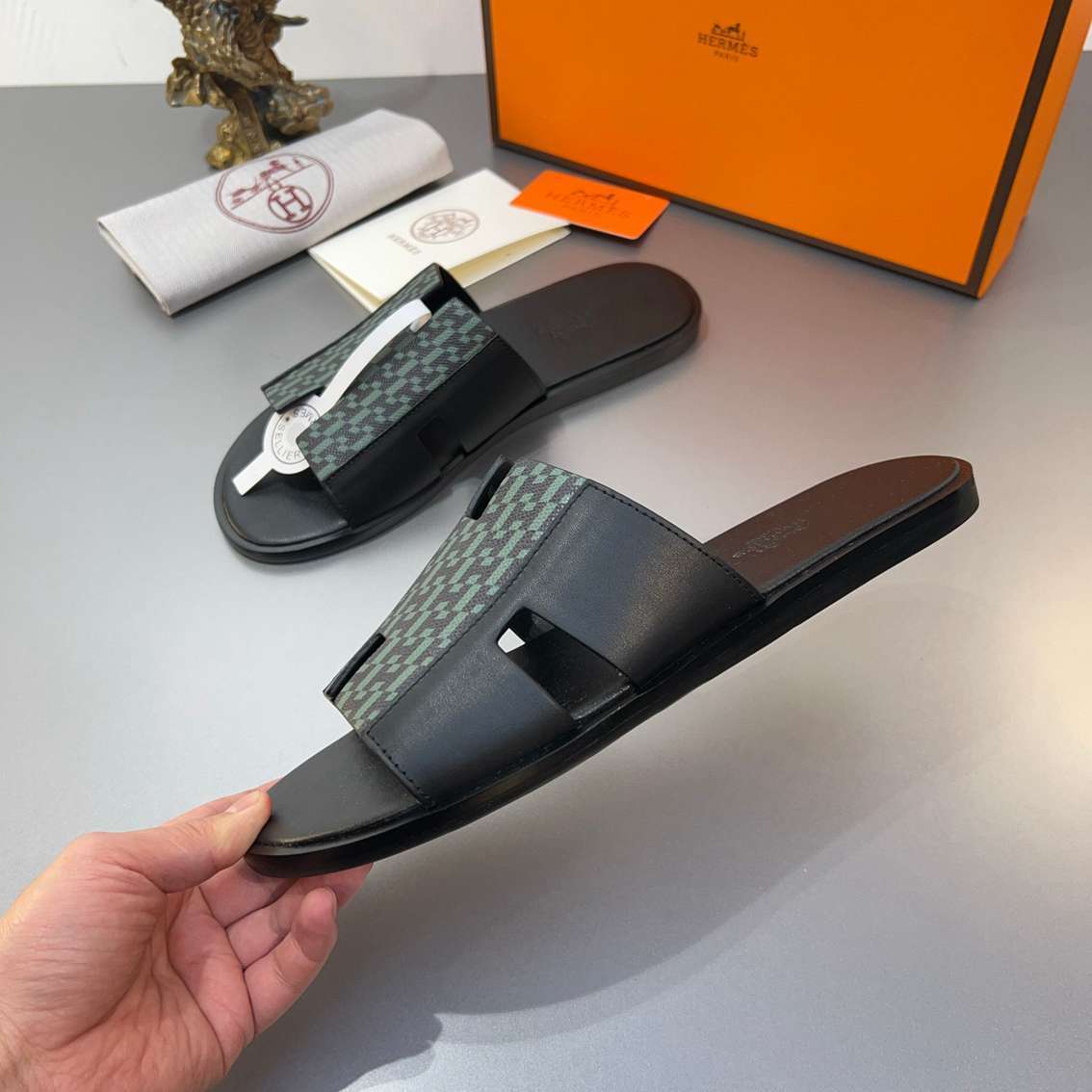 Chinelo Hermes