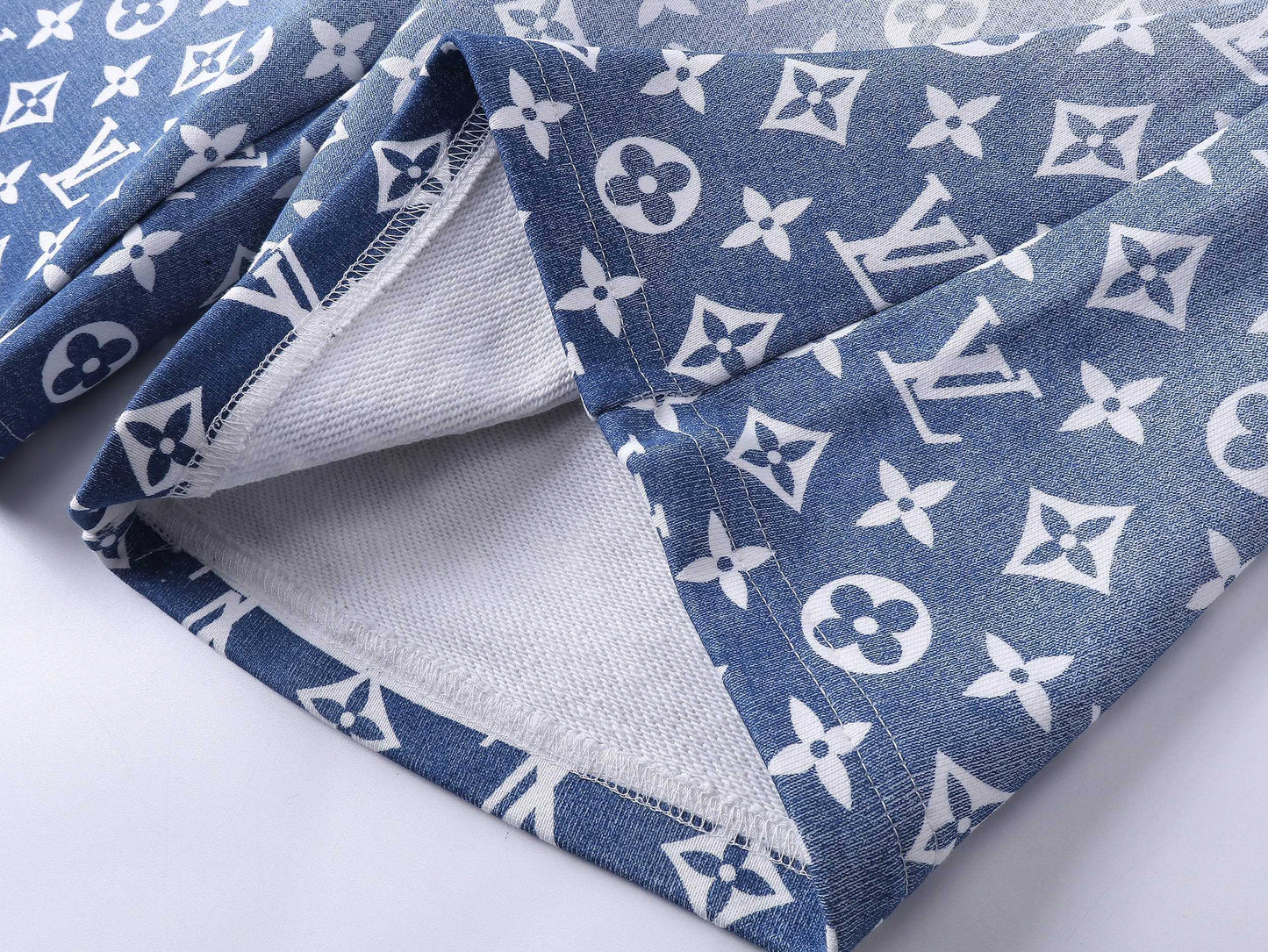 Corto Louis Vuitton