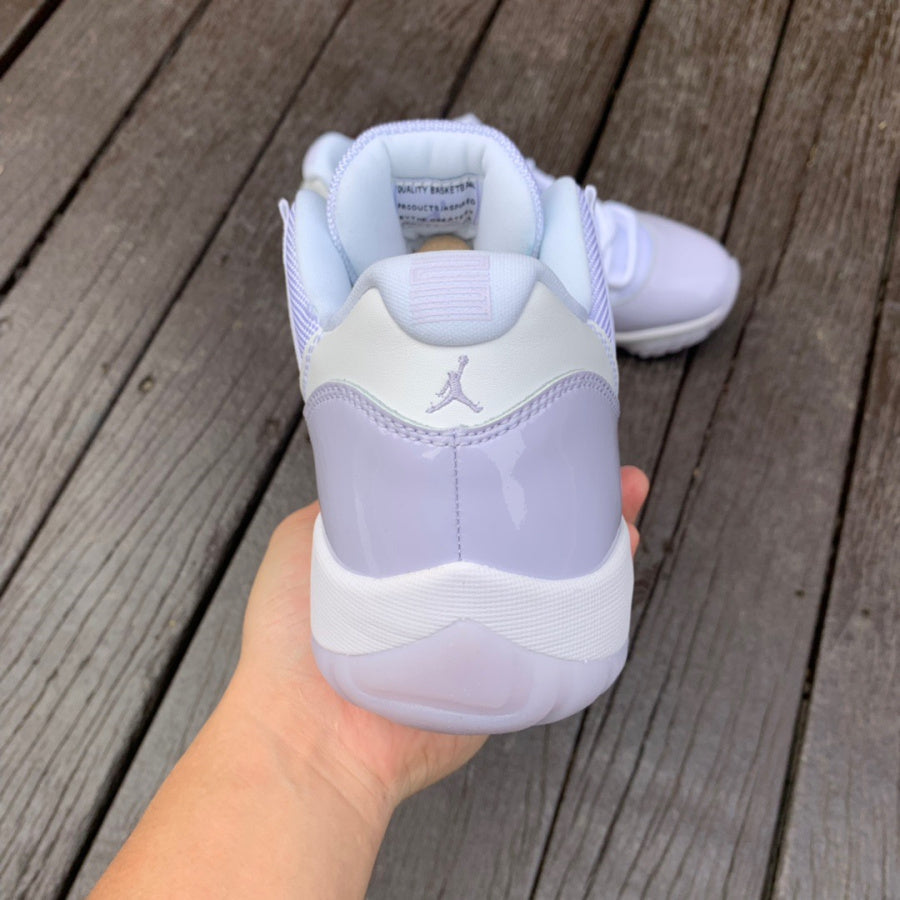 Air Jordan 11