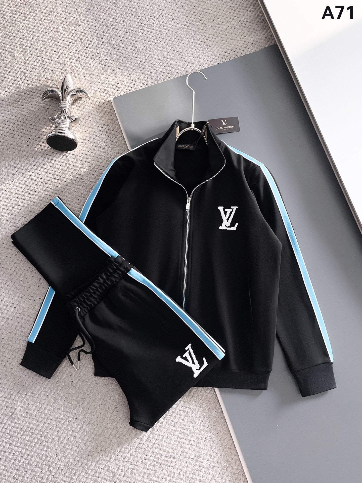 Louis Vuitton Sets