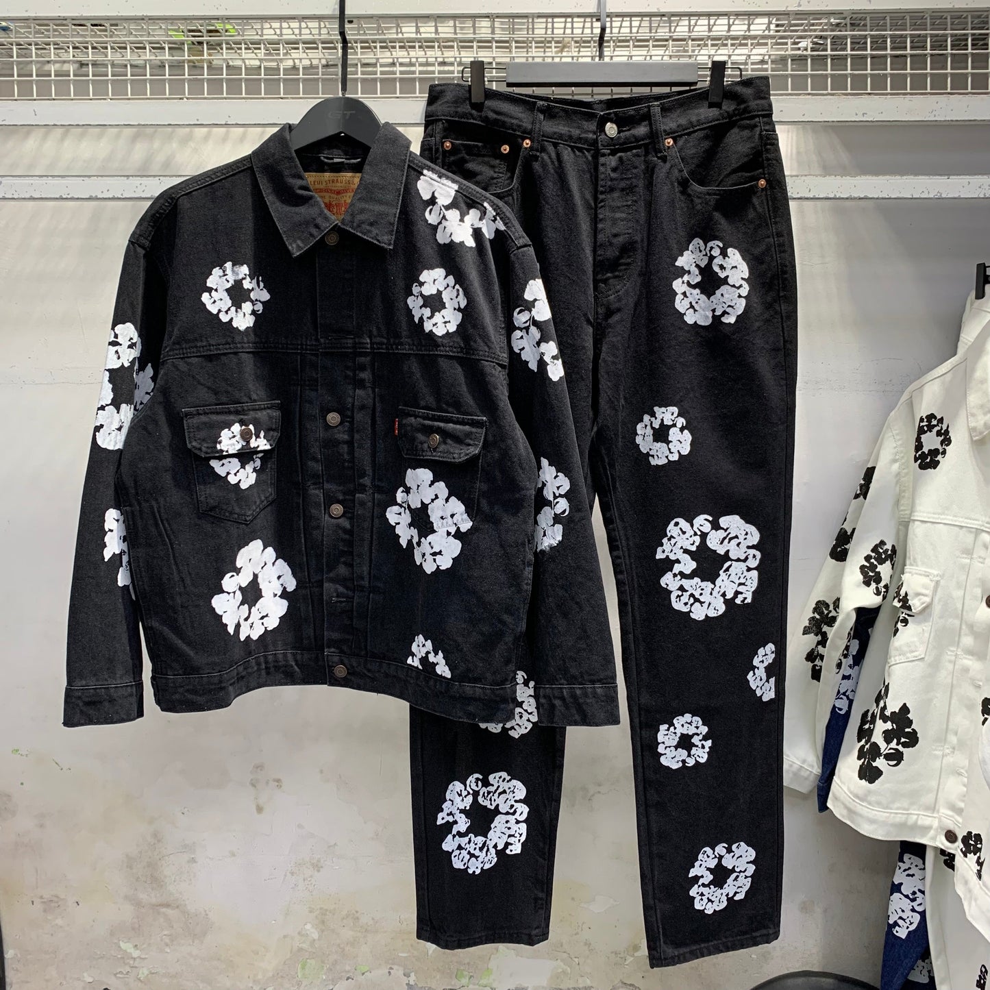 Denim Tears Conjunto de Jeans