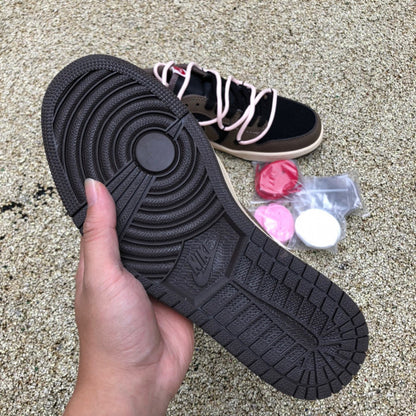 Jordan 1 Low