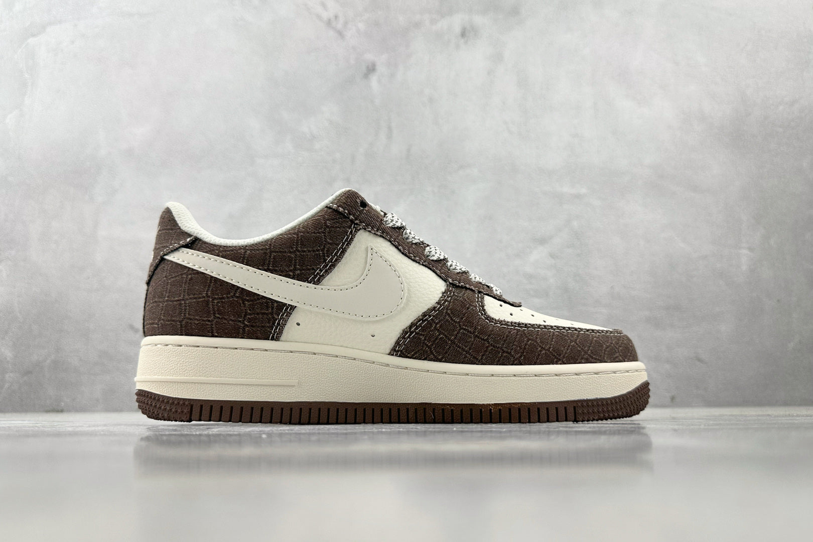 Louis Vuitton x Nike Air Force 1