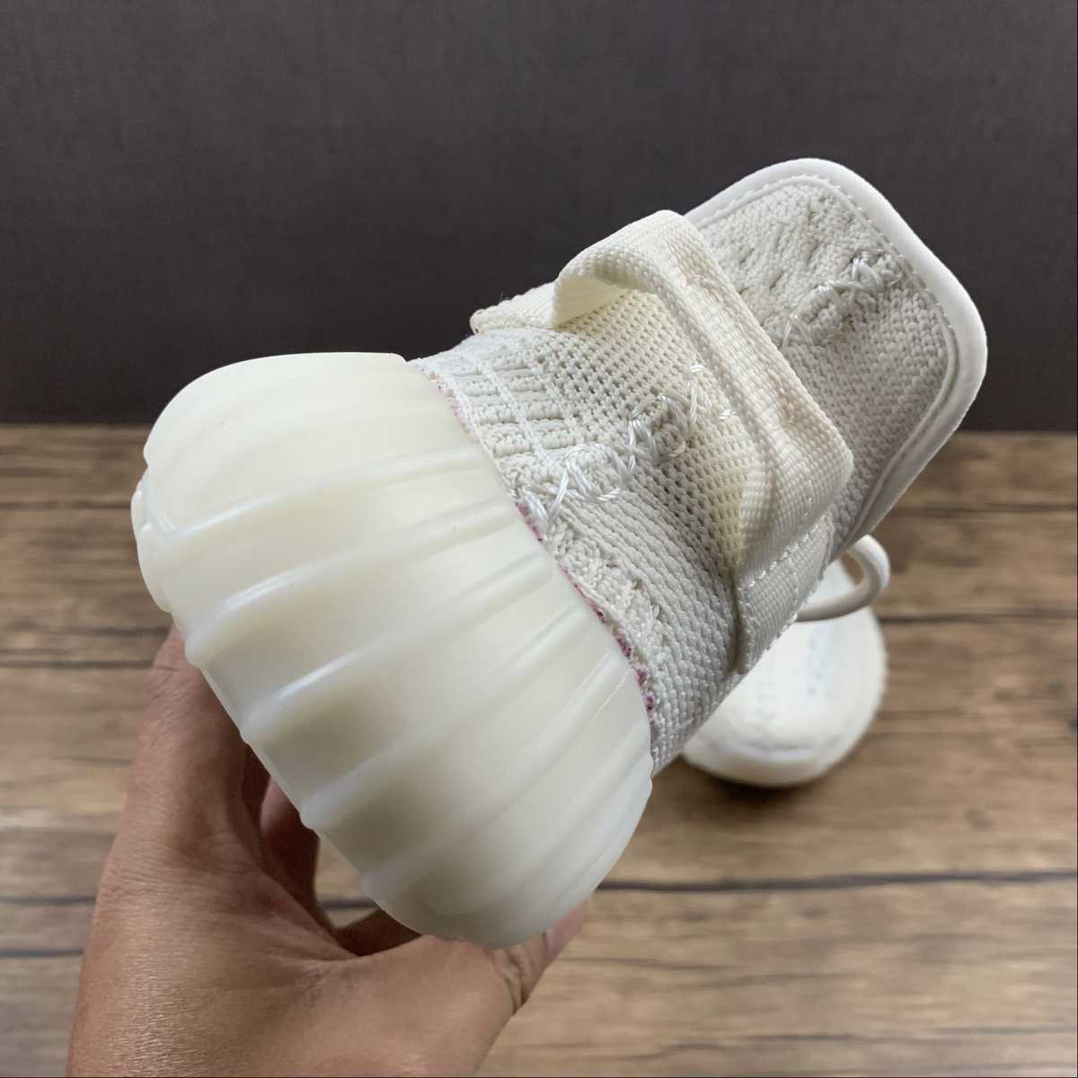Adidas Yeezy Boost 350 V2
