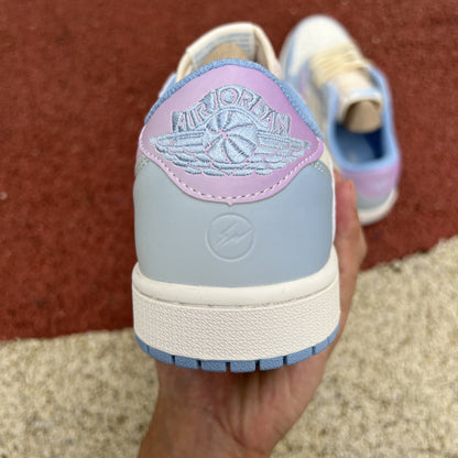 Jordan 1 Low