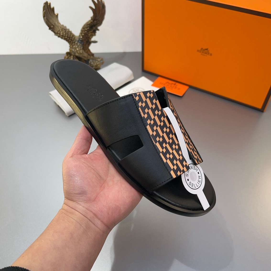 Chinelo Hermes