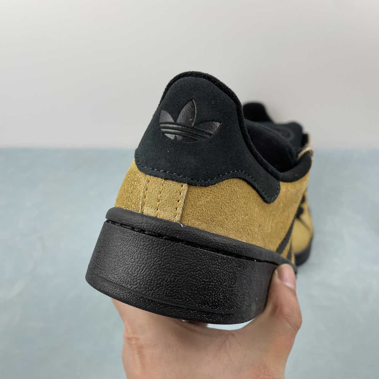 Adidas Campus 00s