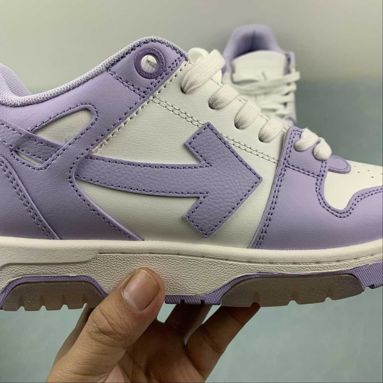 OFF-WHITE Out Of Office "000" Low