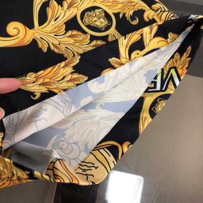Versace corto