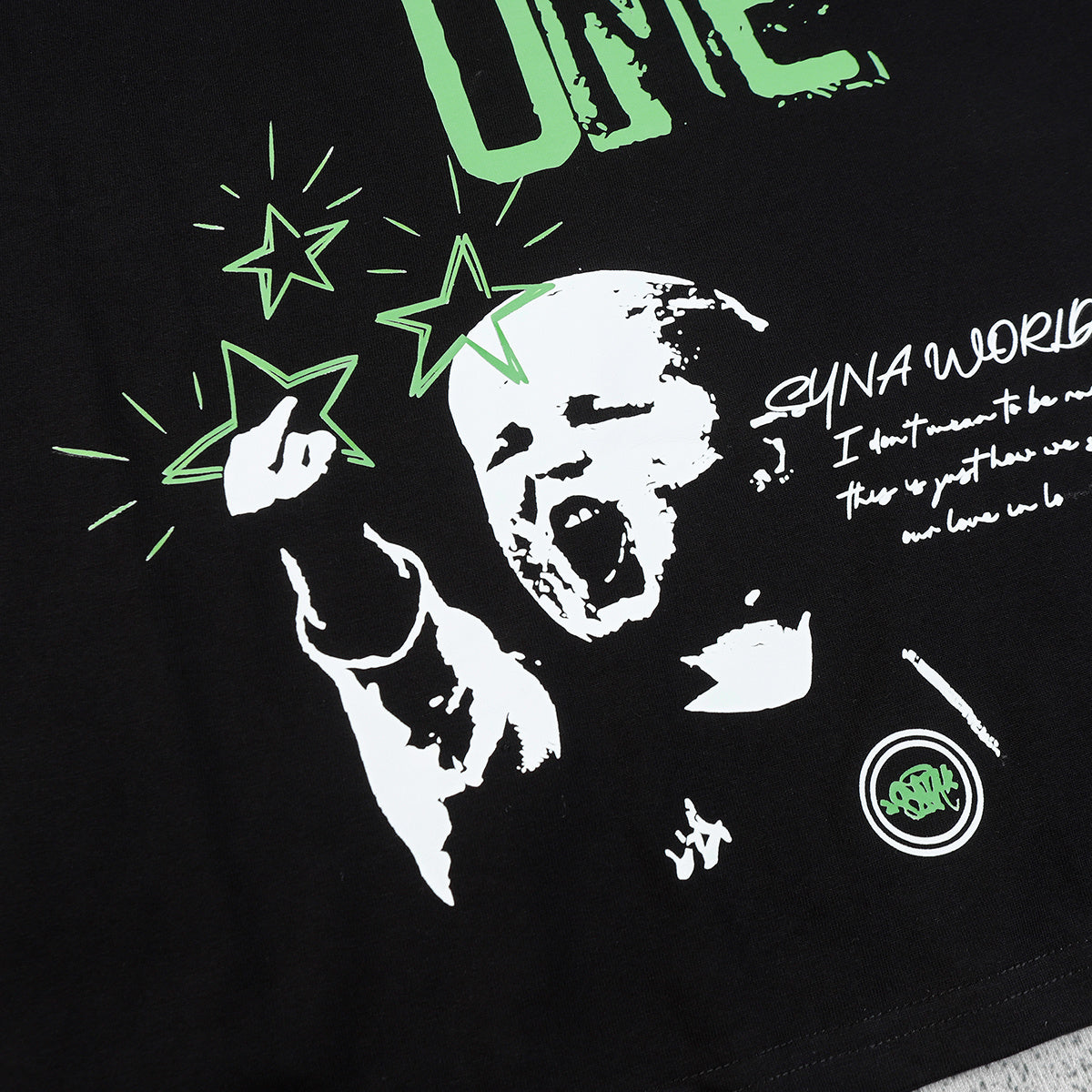 Camiseta Syna World