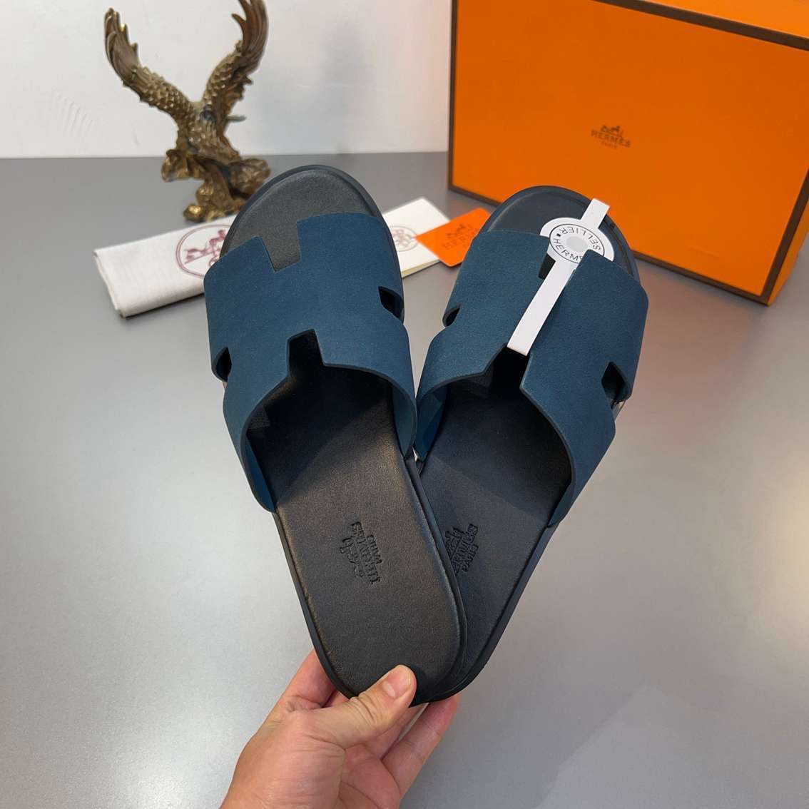 Chinelo Hermes