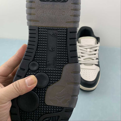 OFF-WHITE Out Of Office "000" Low