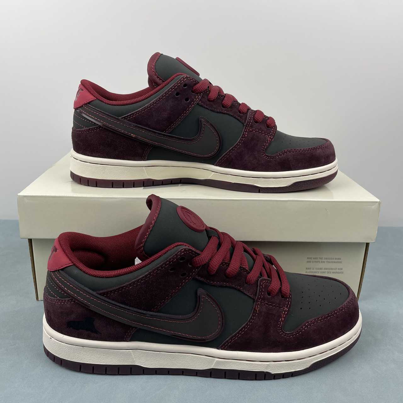 Nike Dunk Low