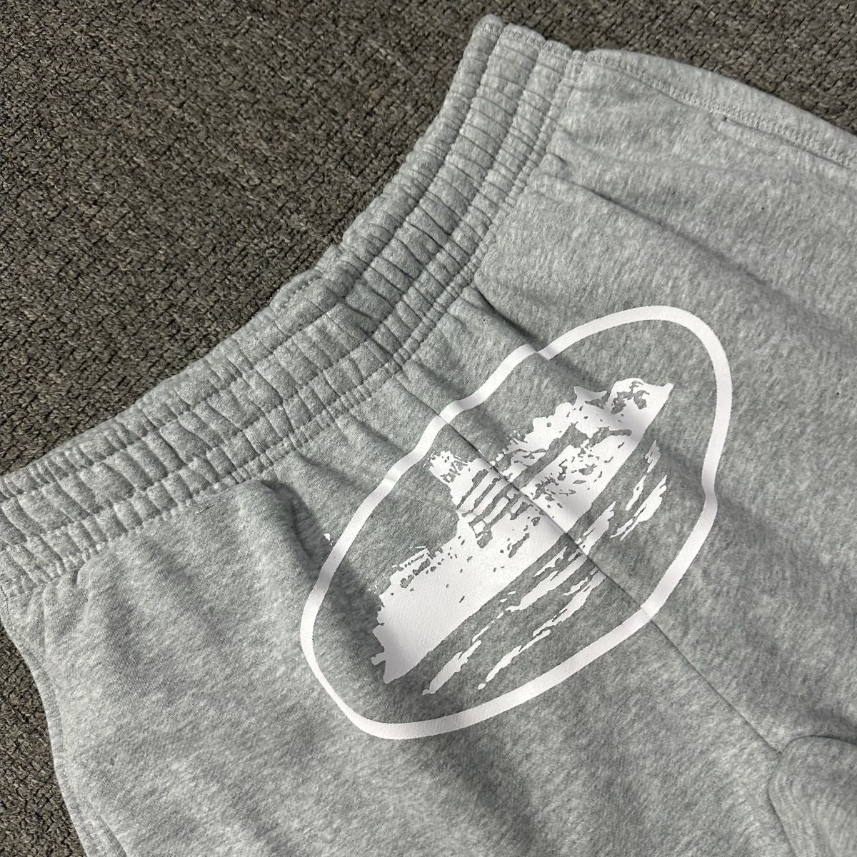 Corteiz Alcatraz Shorts Grey