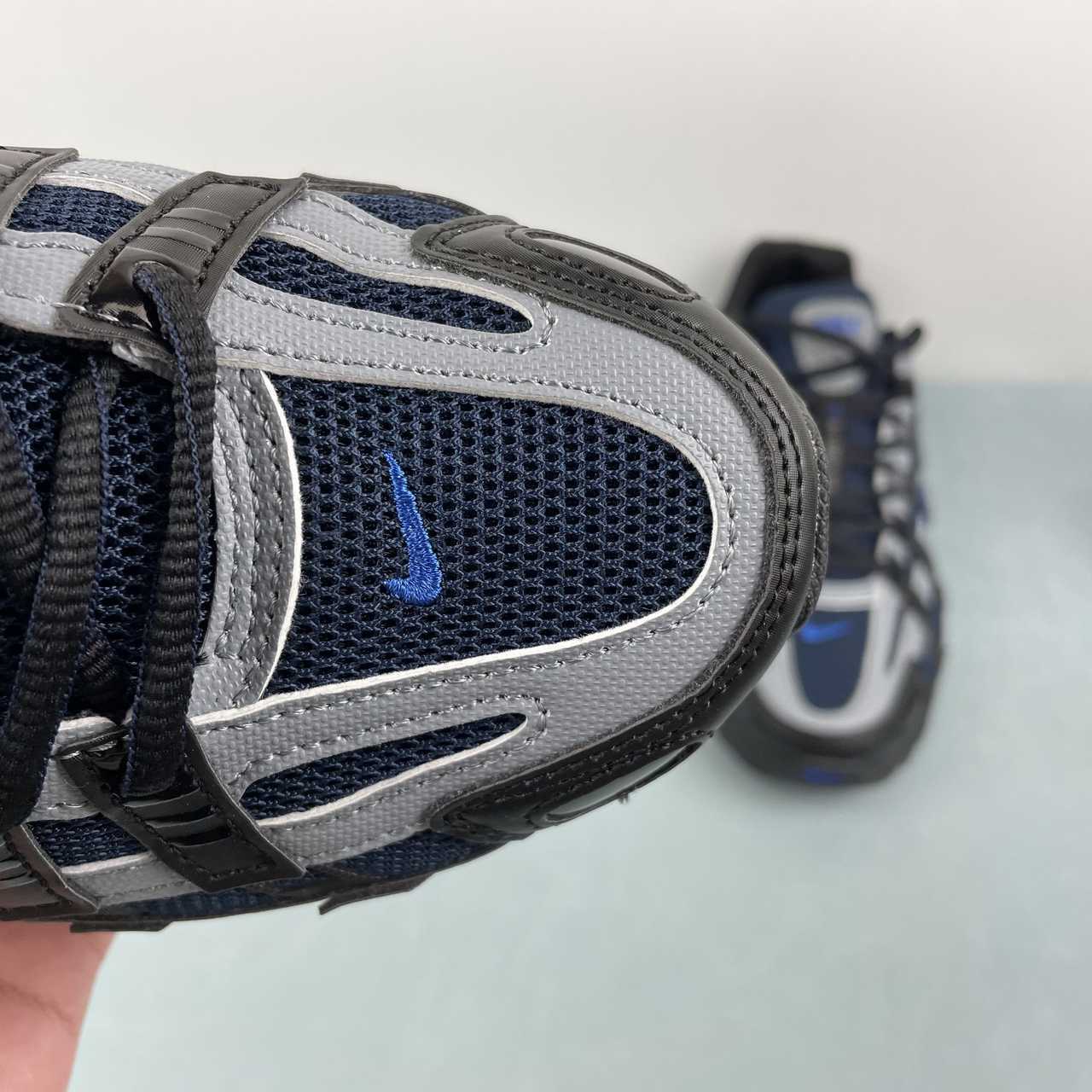 Nike P-6000