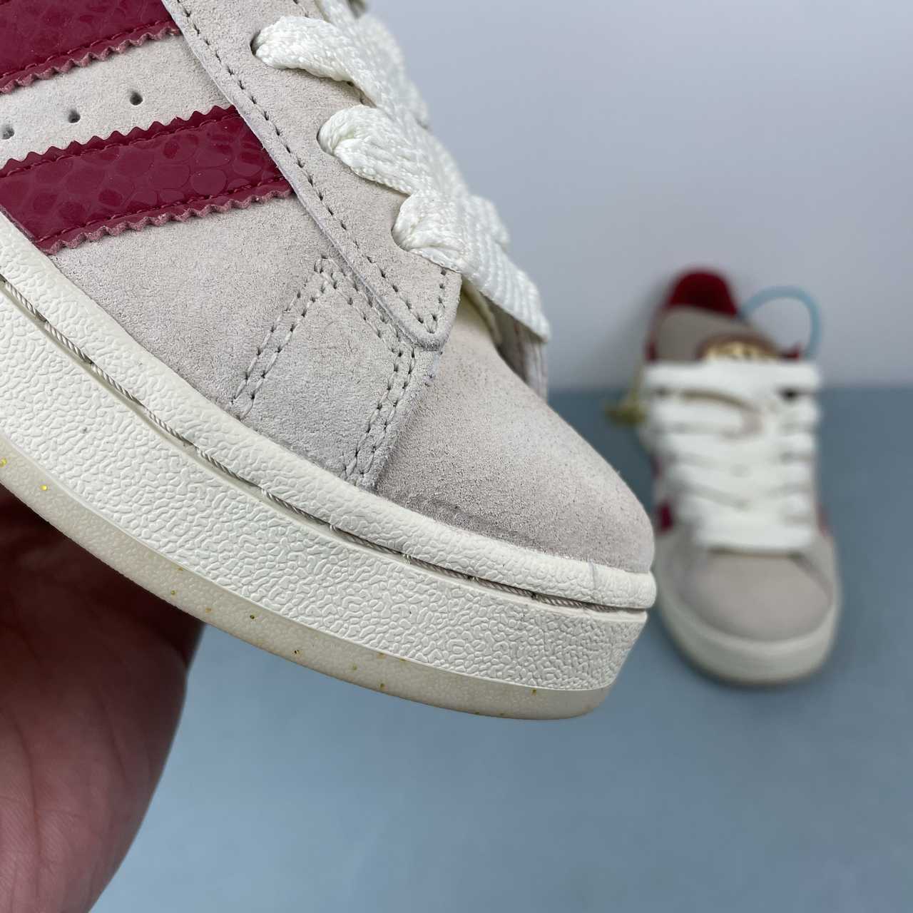 Adidas Campus 00s
