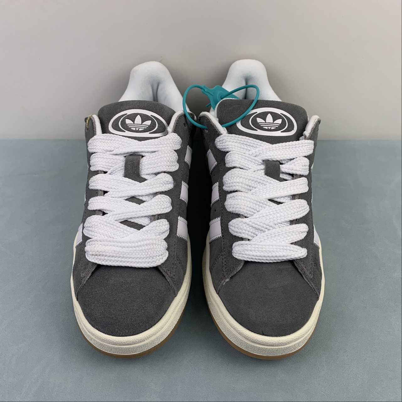Adidas Campus 00s