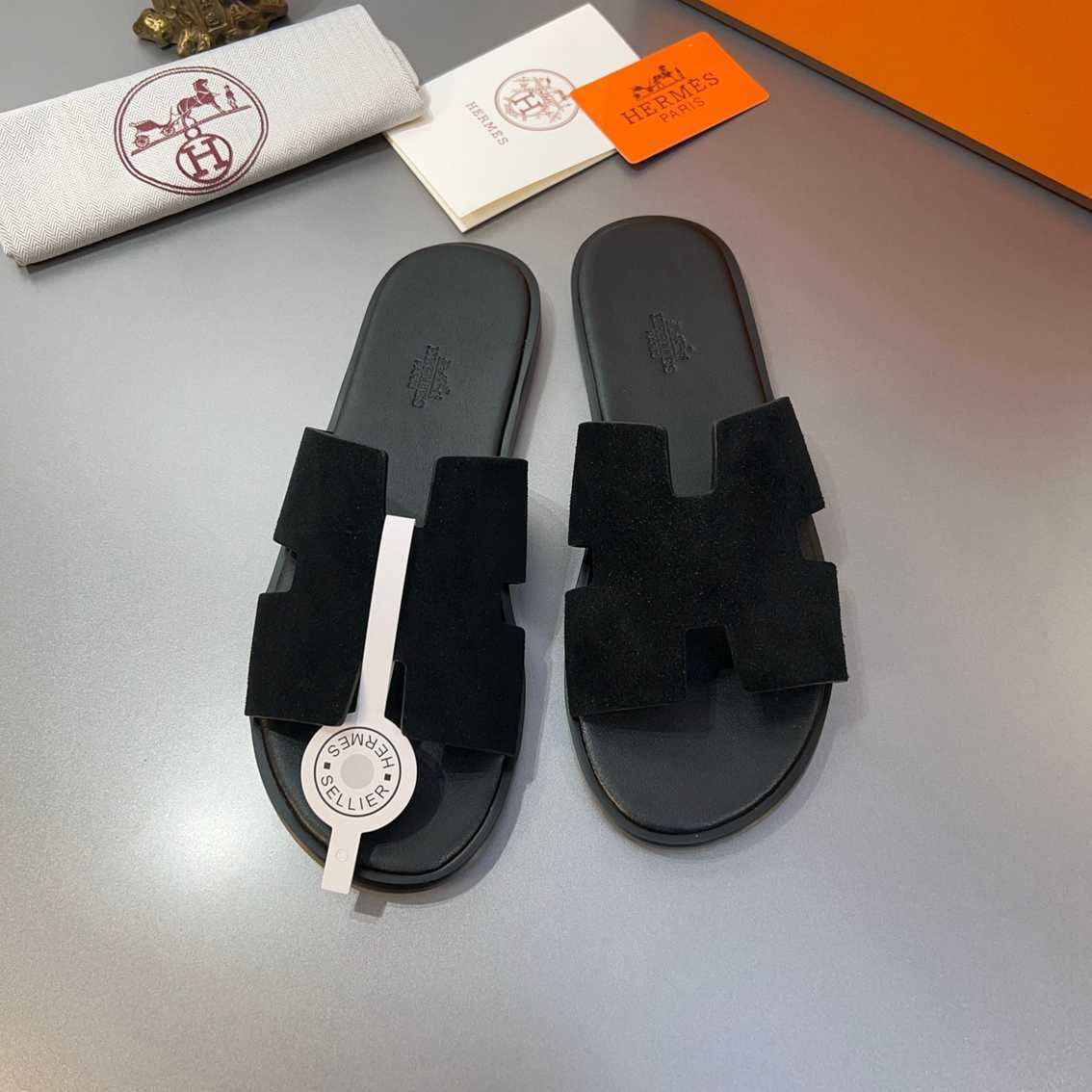 Chinelo Hermes