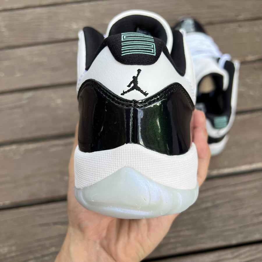 Air Jordan 11