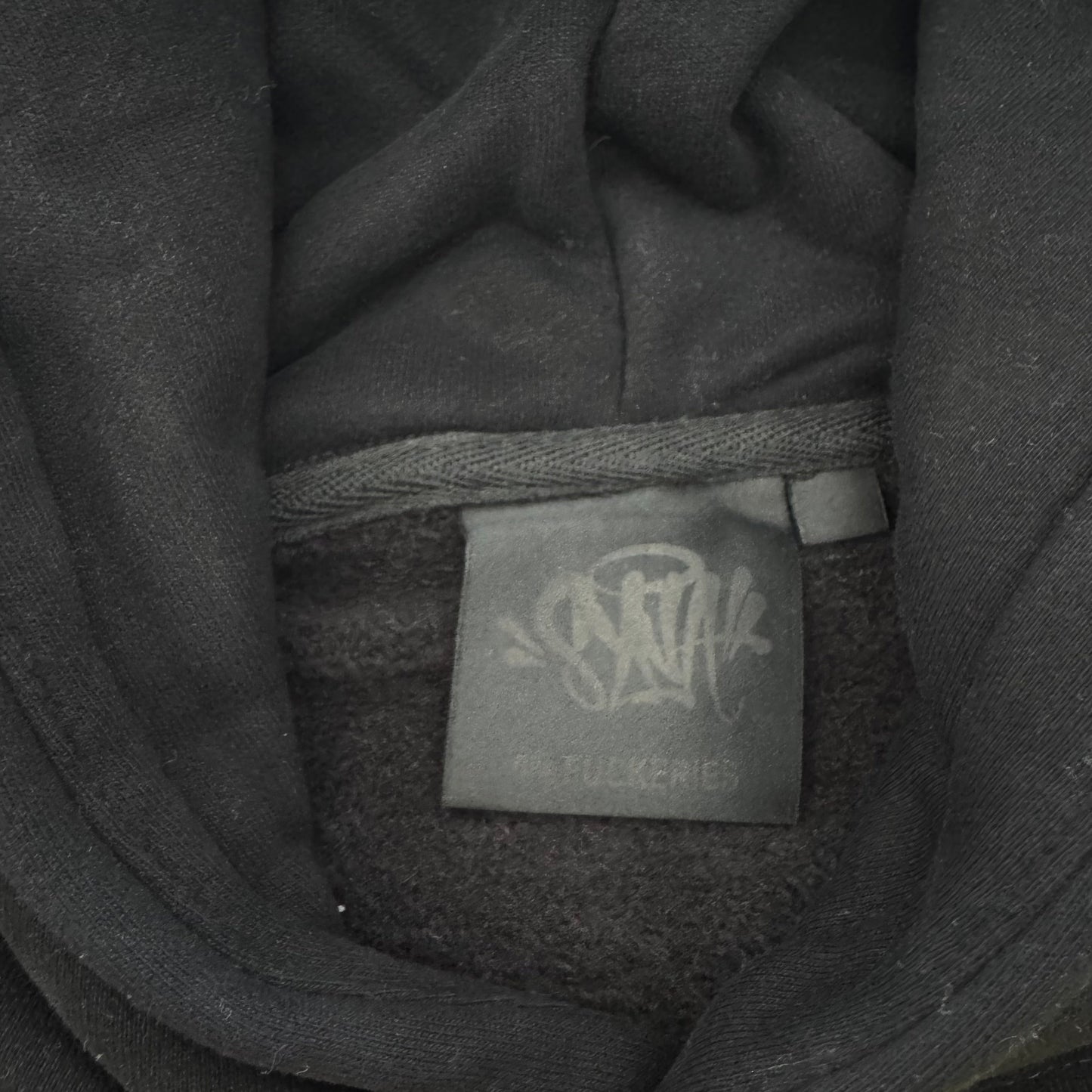 Camisola com Capuz Syna World