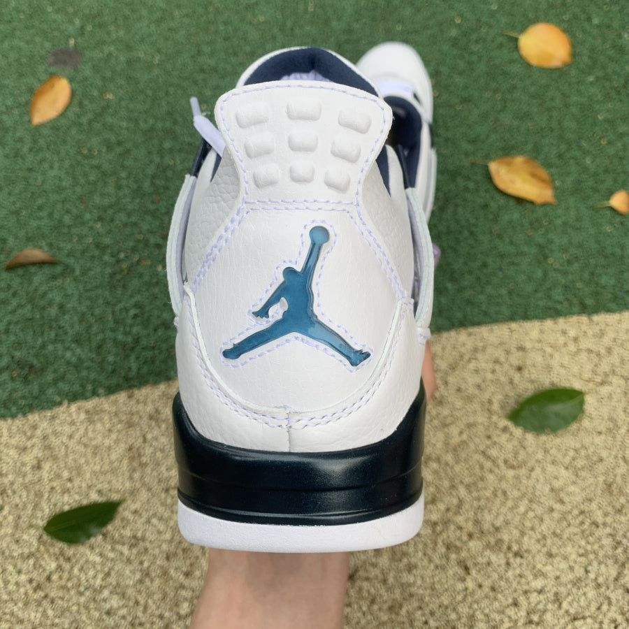 Air Jordan 4