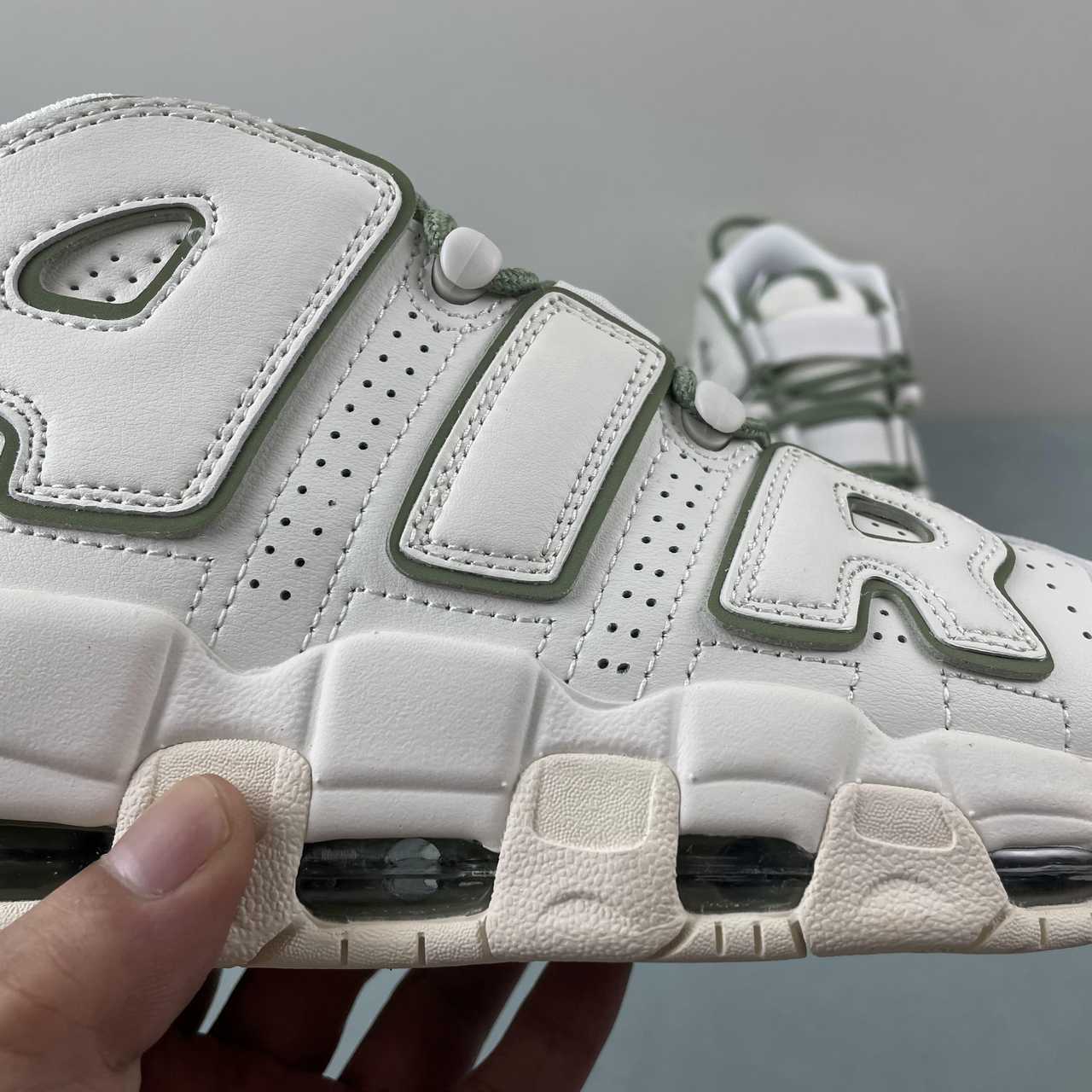 Nike Air More Uptempo