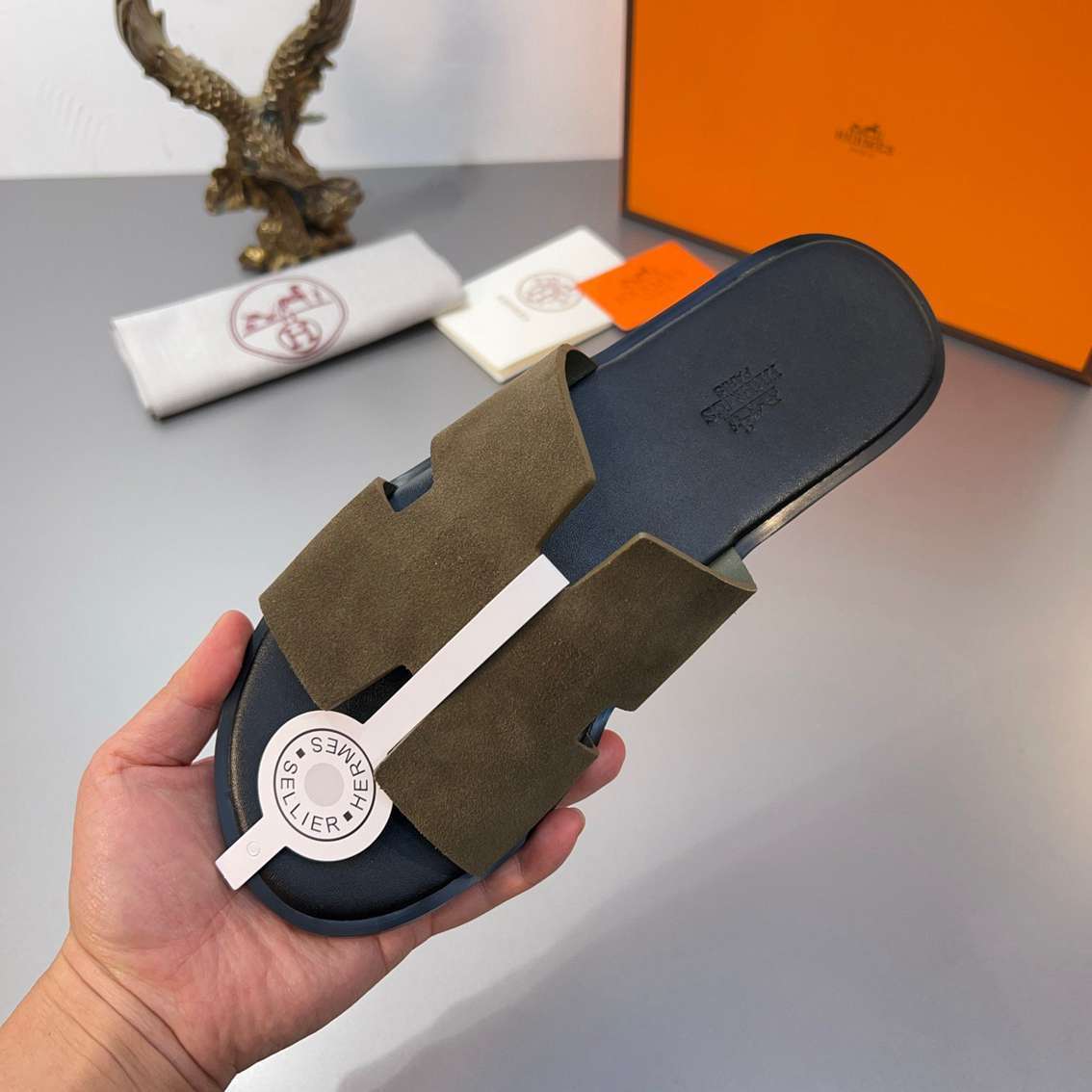 Chinelo Hermes