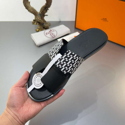 Chinelo Hermes Izmir