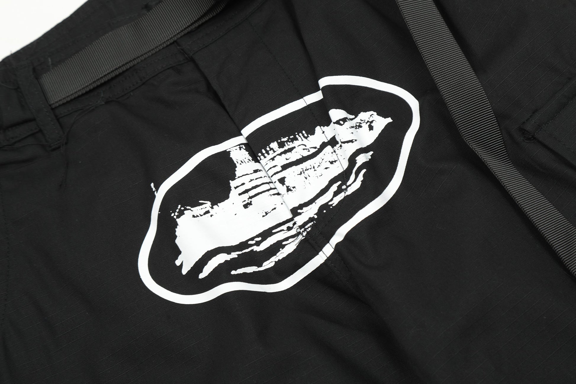 Calça Corteiz Guerillaz Cargo