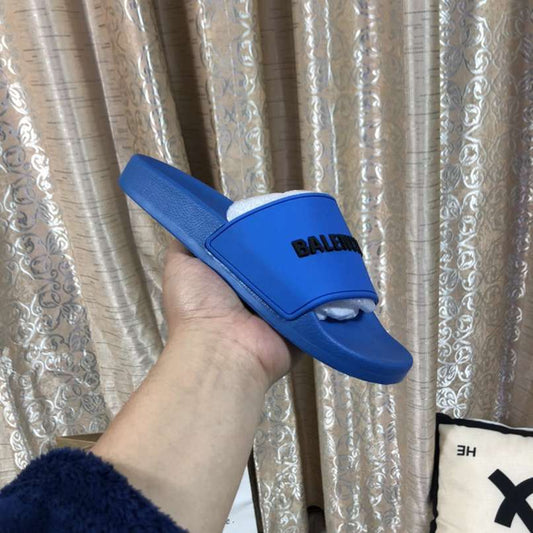 Chinelo Balenciaga
