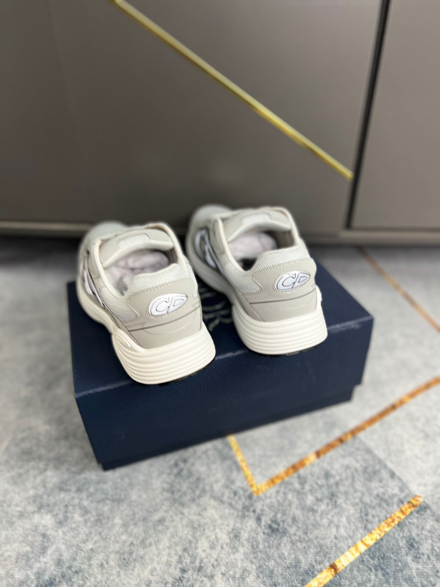 Dior B30