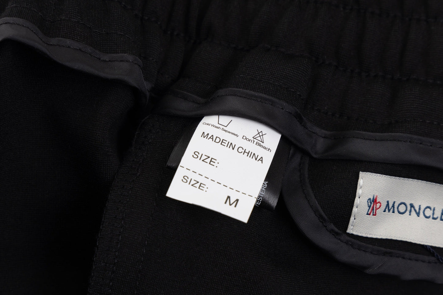 Pantalón corto Moncler