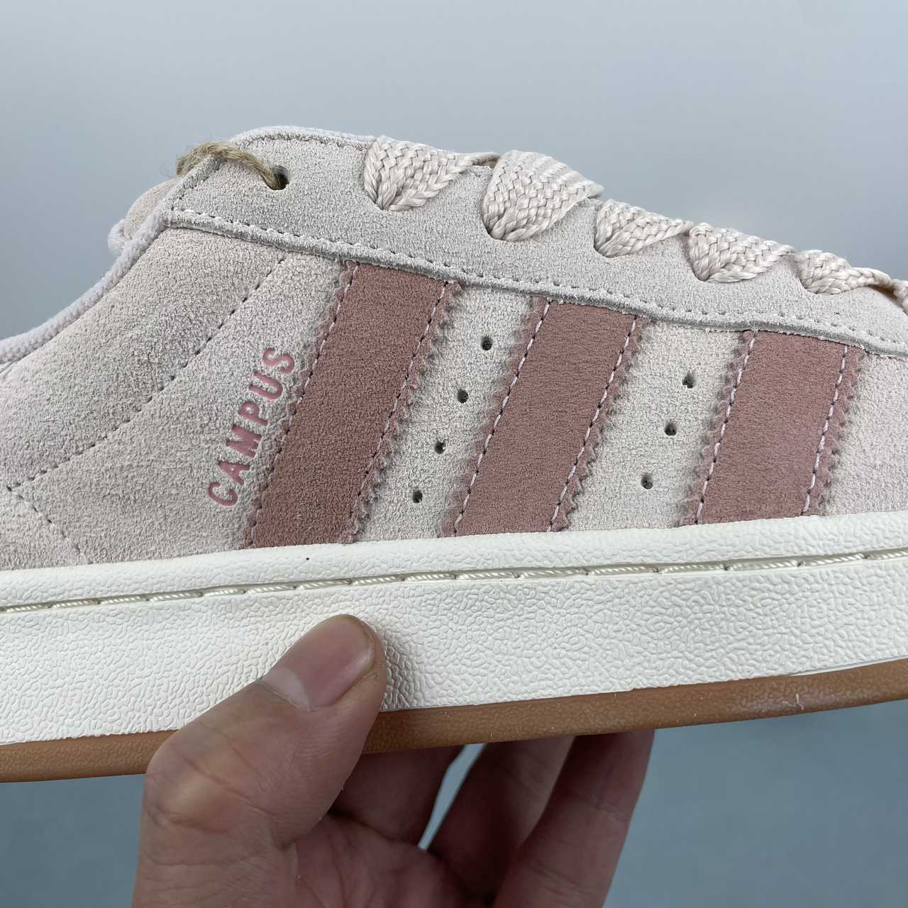Adidas Campus 00s