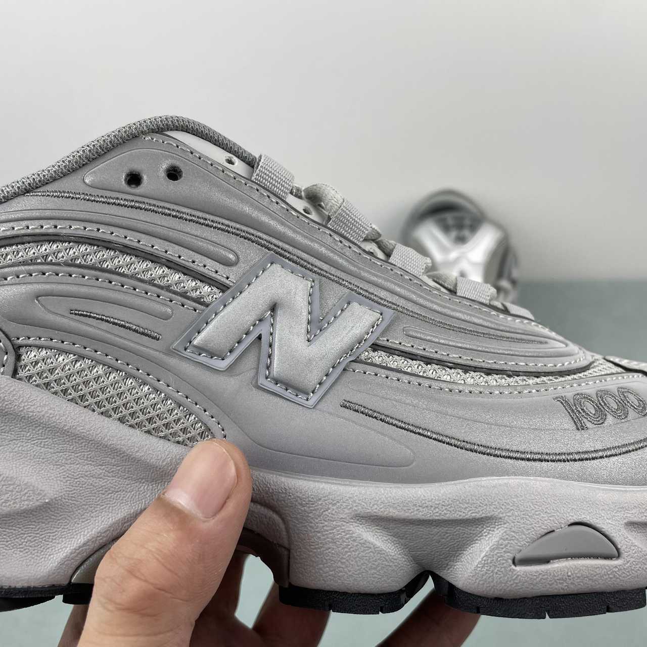New Balance 1000