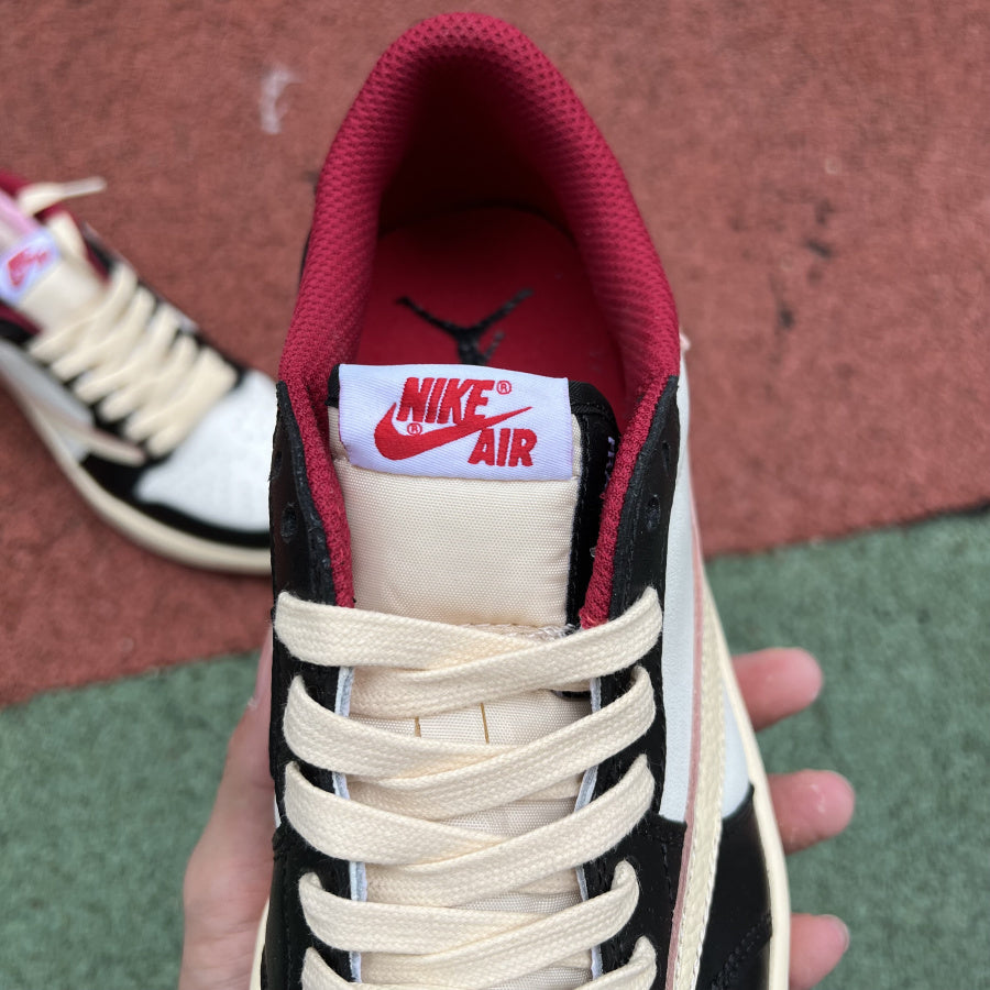 Jordan 1 Low