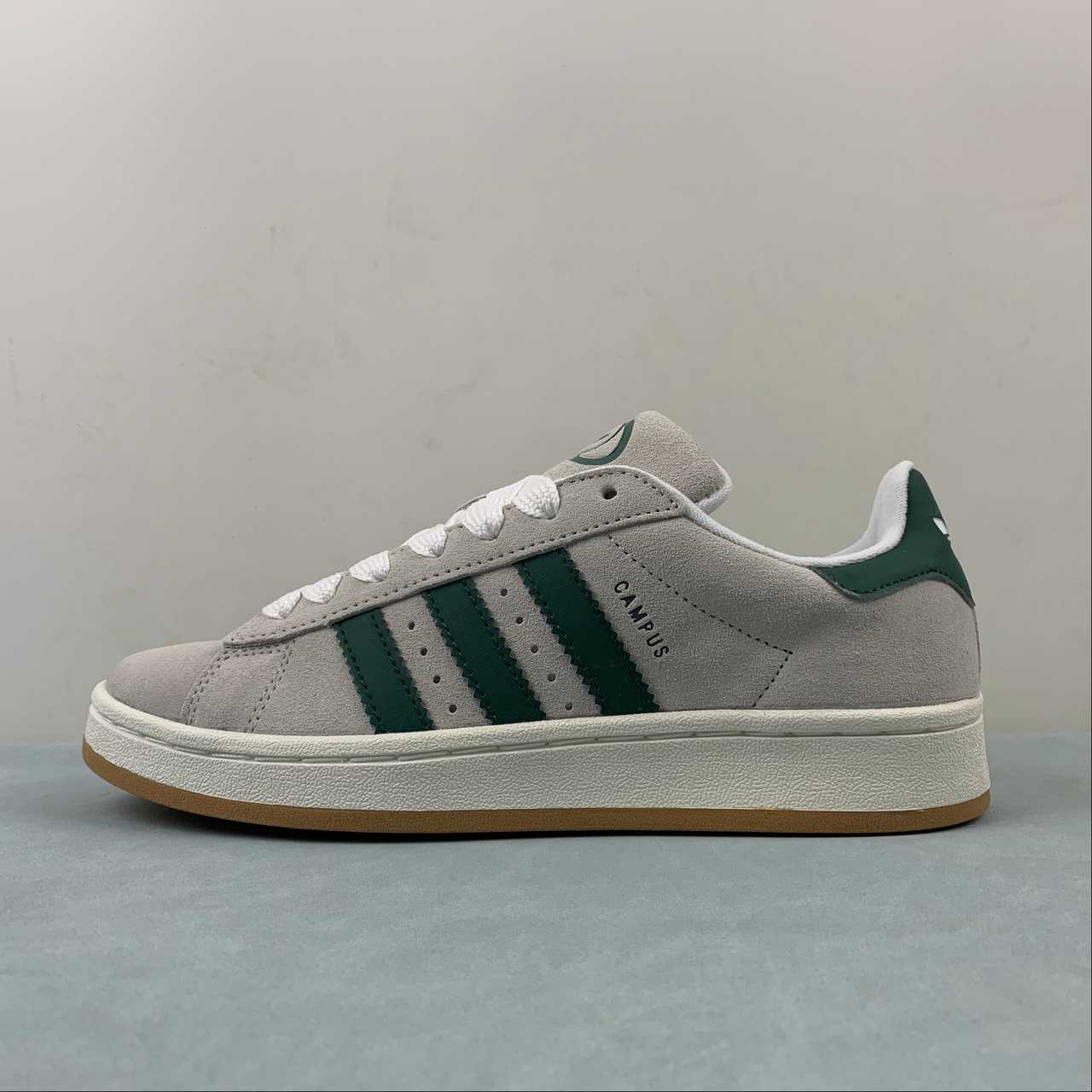 Adidas Campus 00s