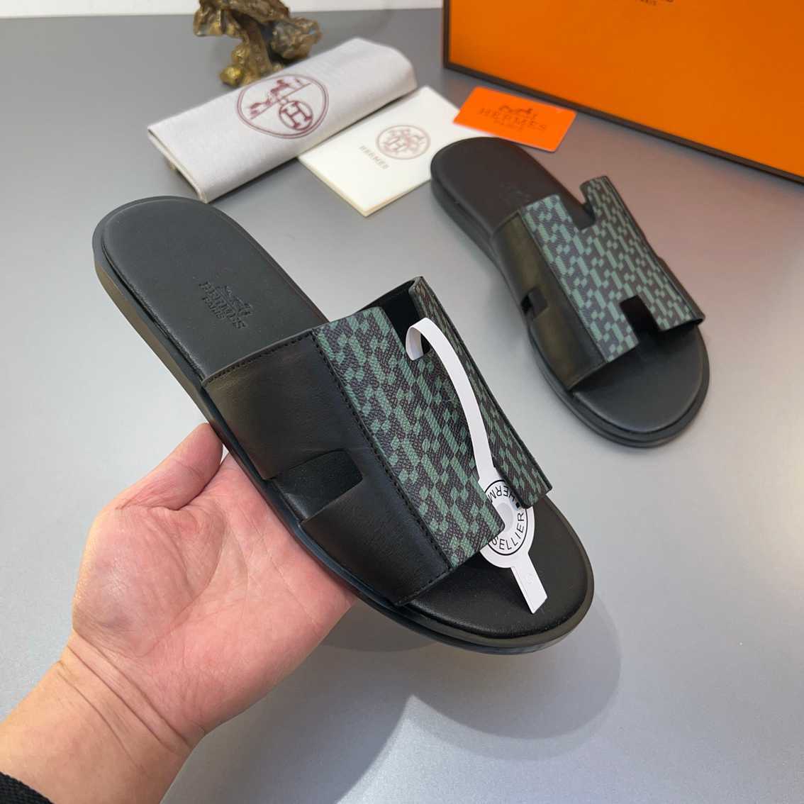 Chinelo Hermes