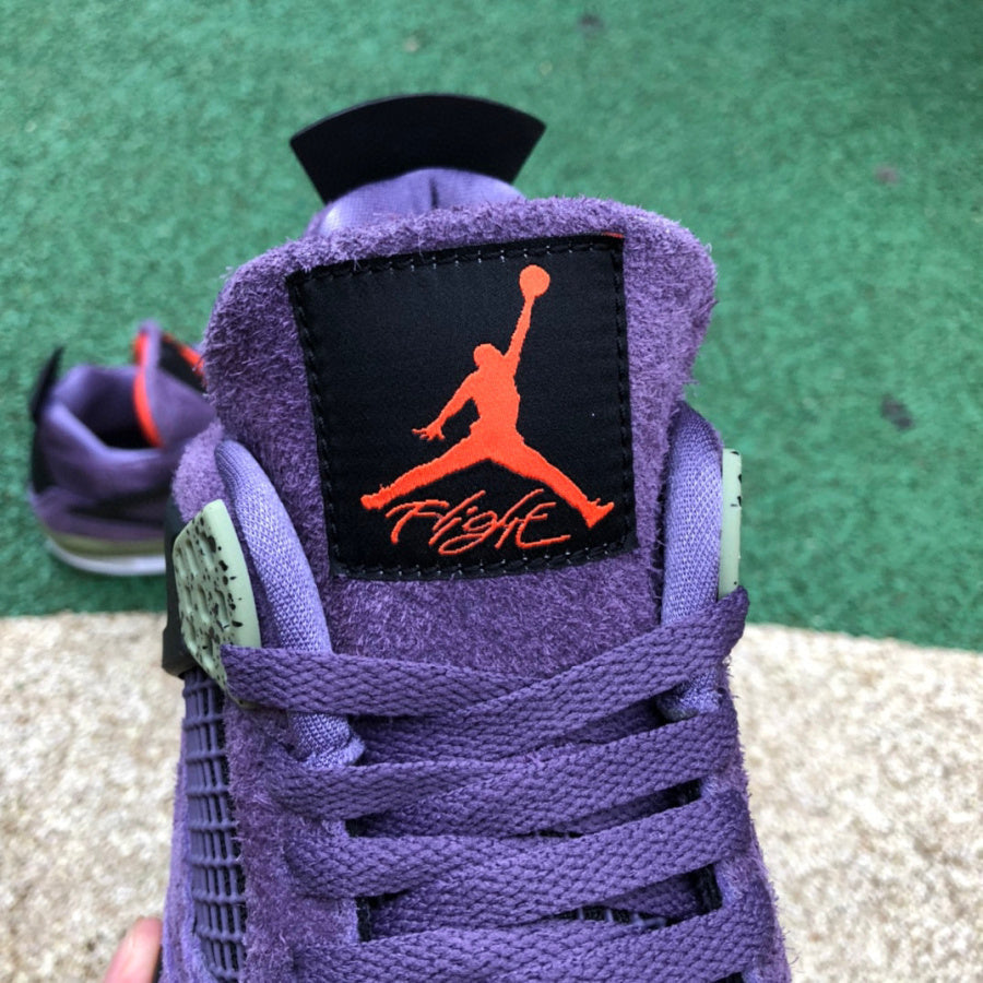 Air Jordan 4
