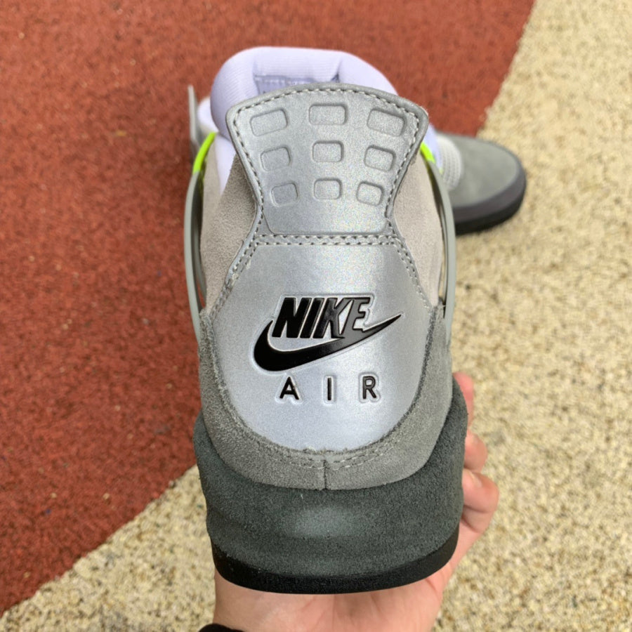 Air Jordan 4