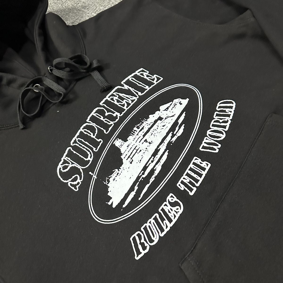 Corteiz - Supreme Rules The World