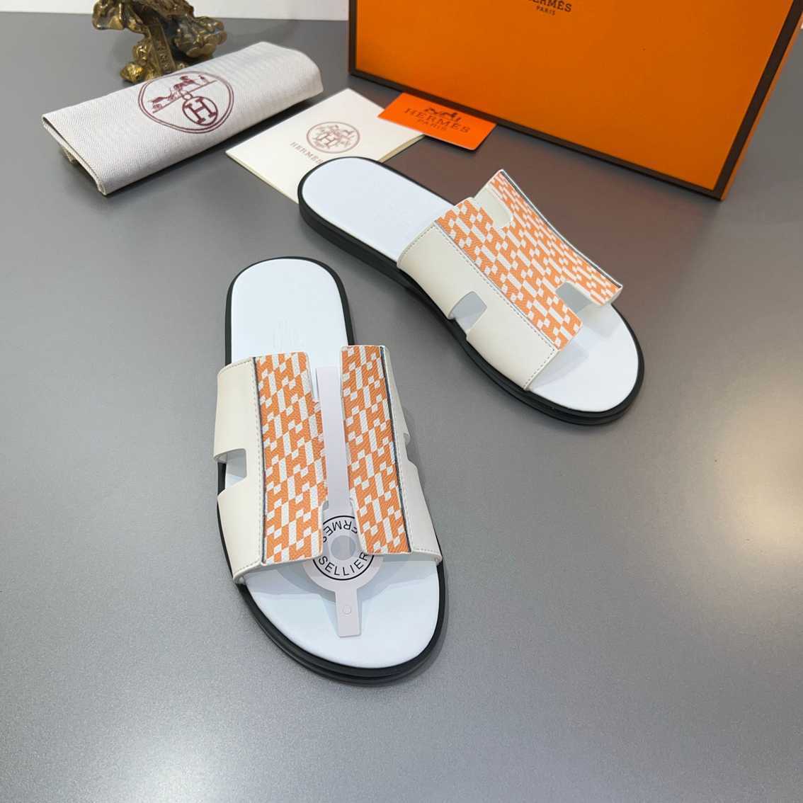 Chinelo Hermes
