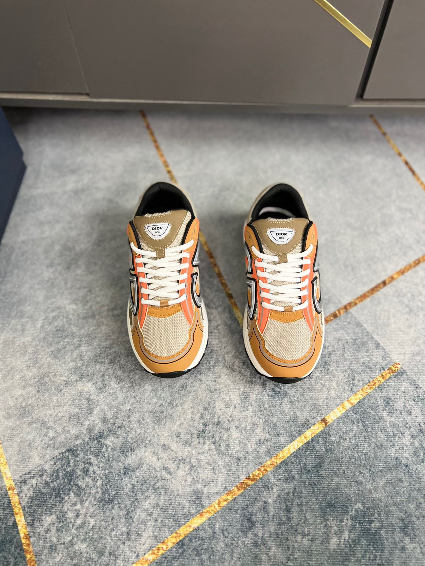 Dior B30