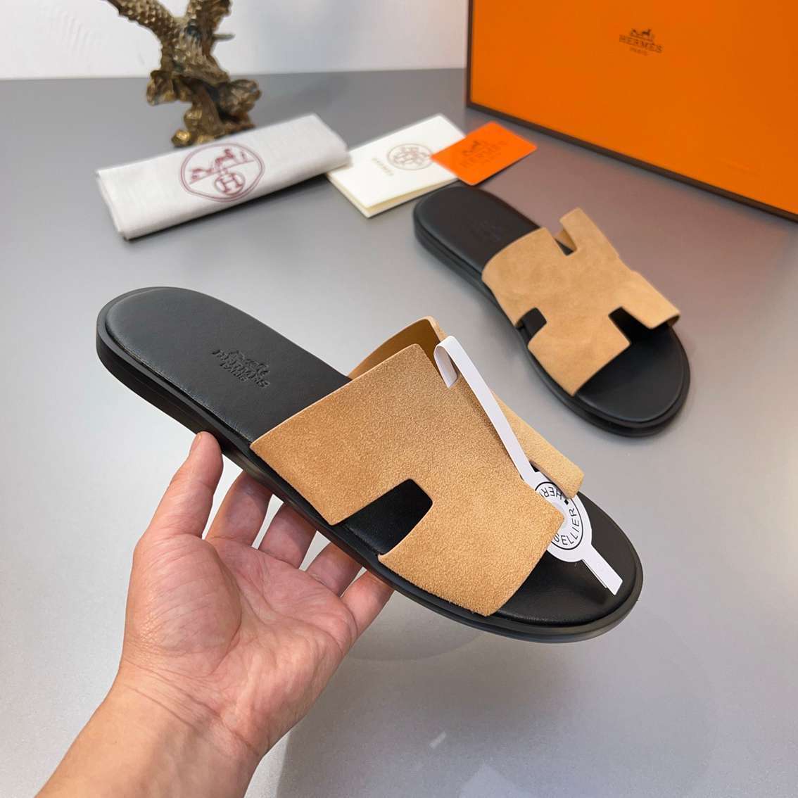Chinelo Hermes