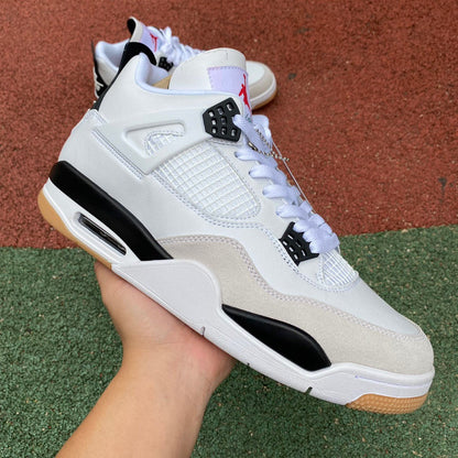 Air Jordan 4