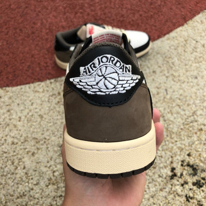 Jordan 1 Low